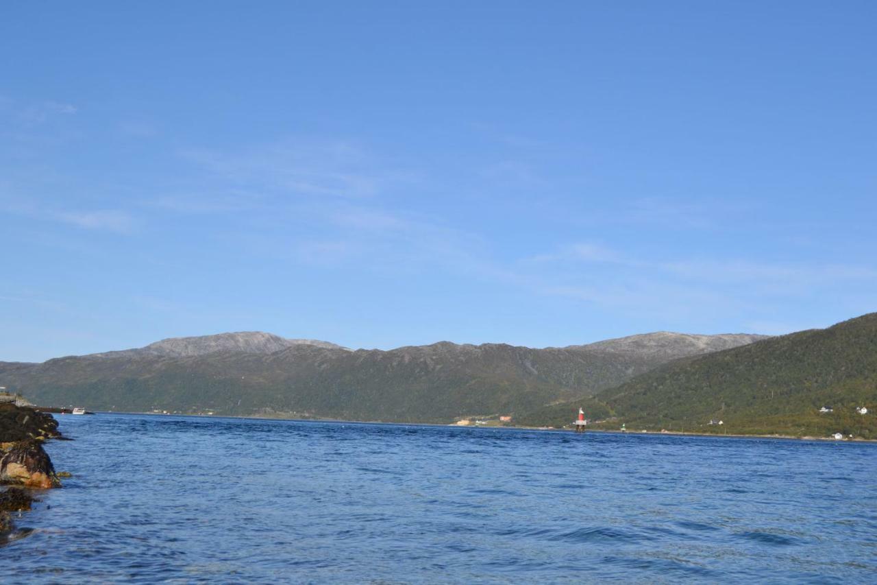 Kvaloya Lodge Futrikelv Екстер'єр фото